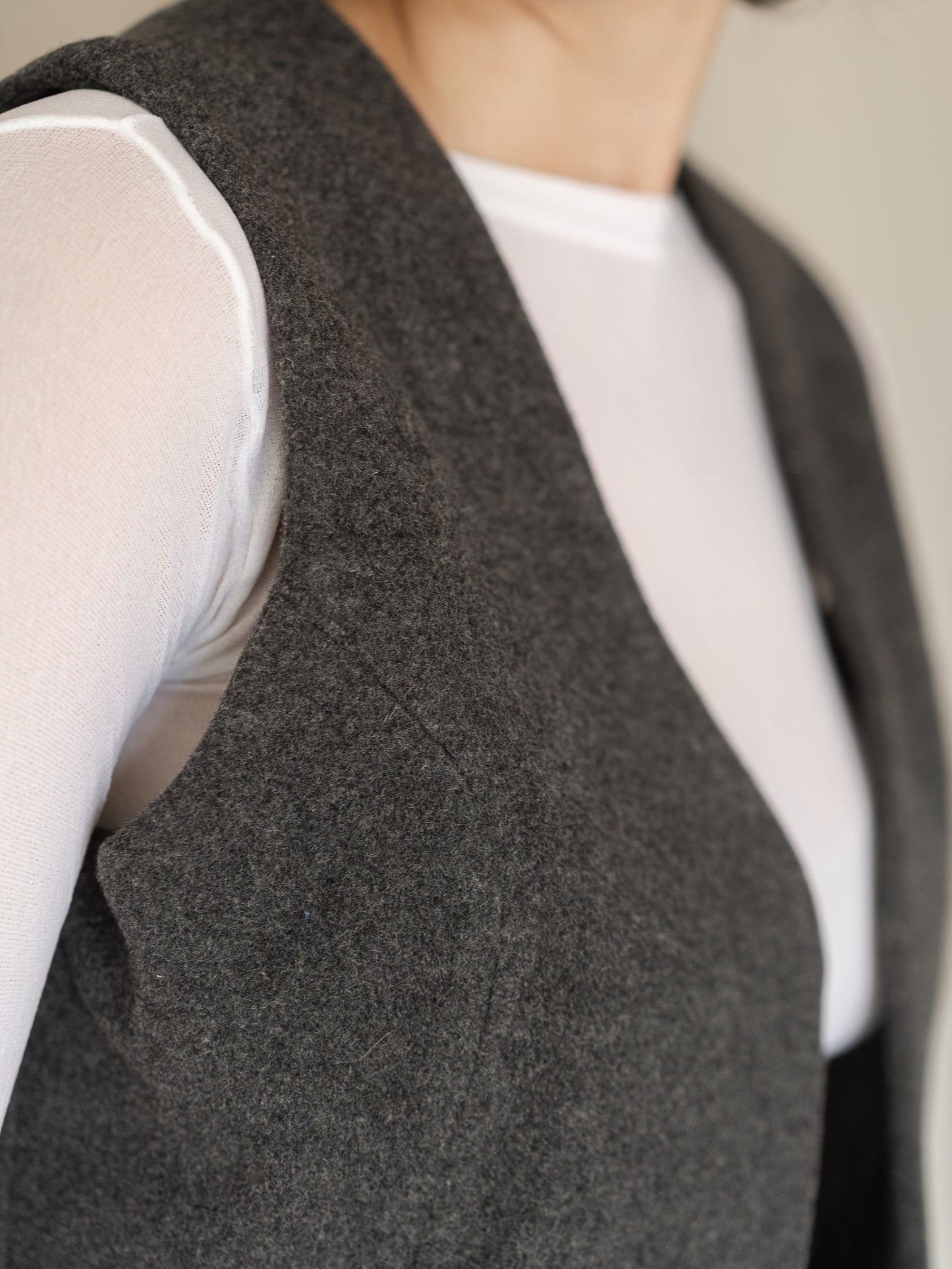Vintage 90's Dark Grey Wool Fringe Vest (36)