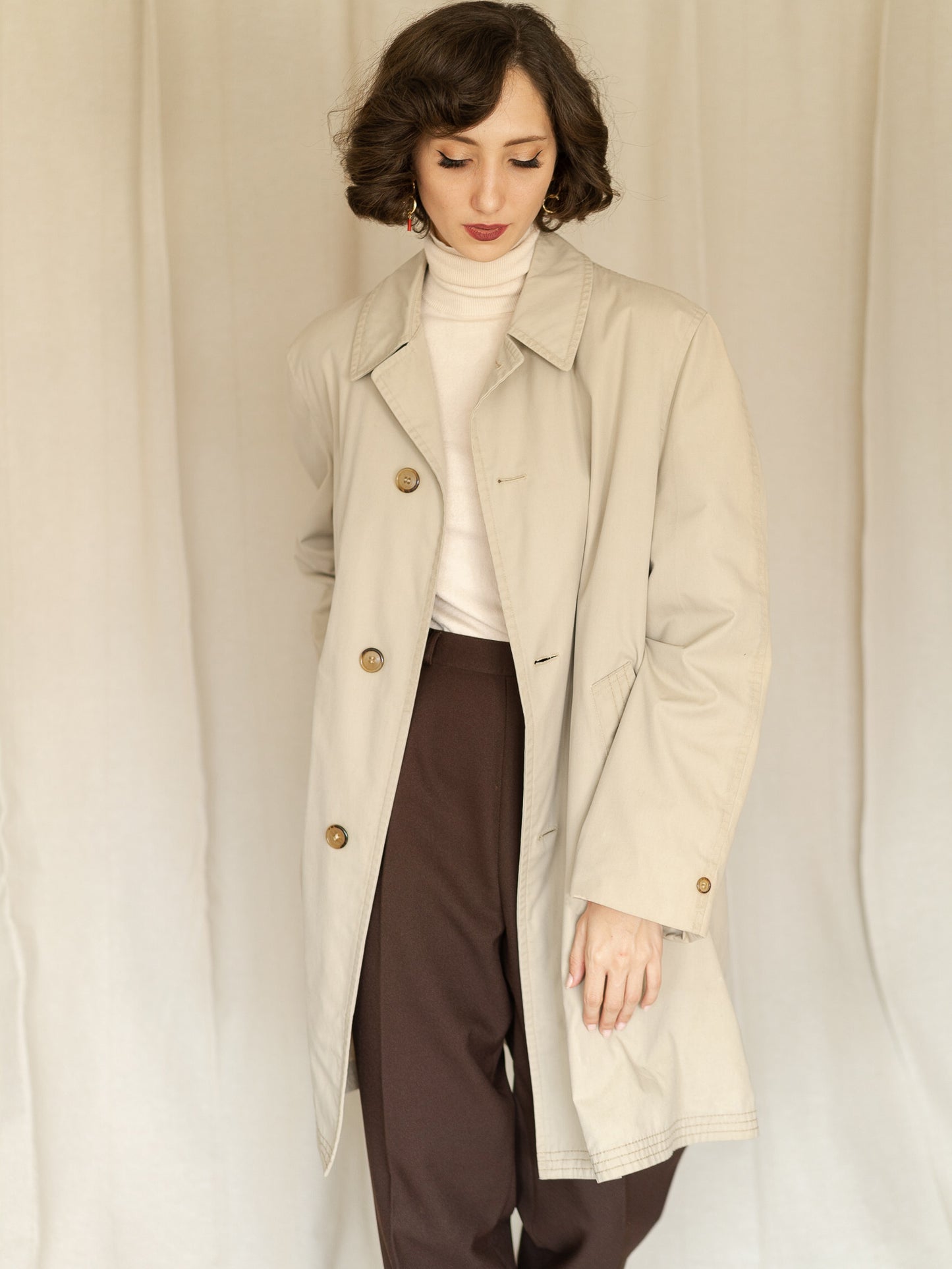 Vintage 60's Beige Classic Single Breasted Trench Coat (L)
