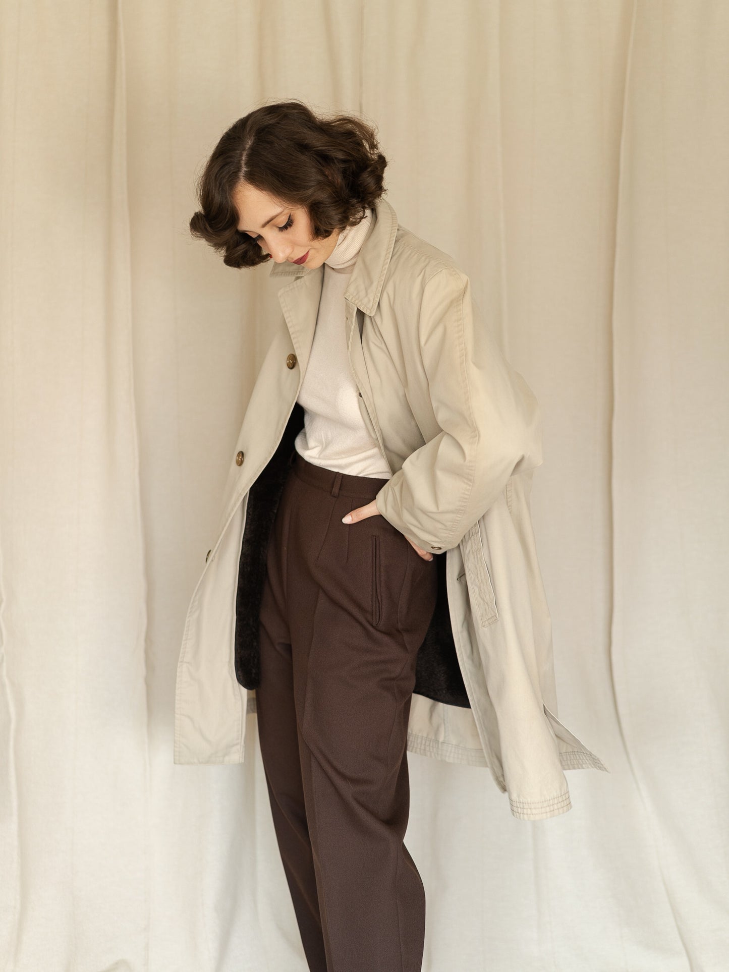 Vintage 60's Beige Classic Single Breasted Trench Coat (L)